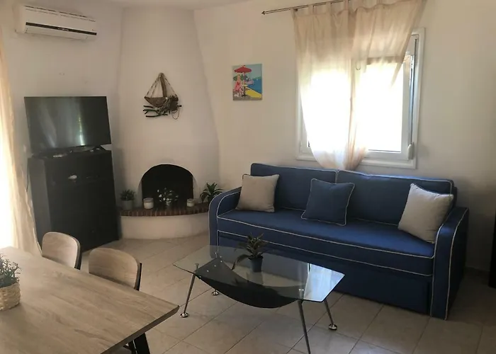 Anna House Palouri